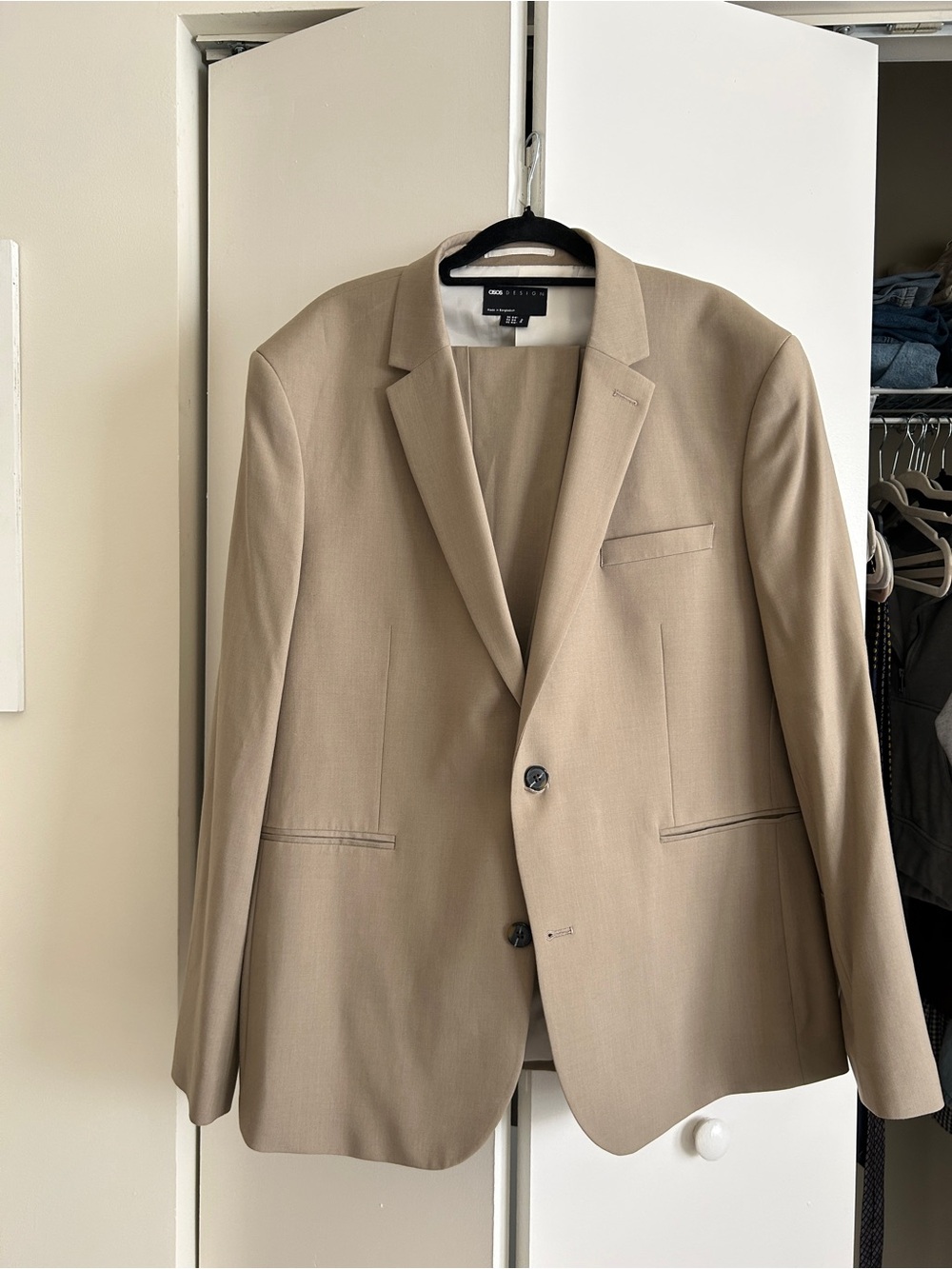 ASOS Men’s Khaki Suit